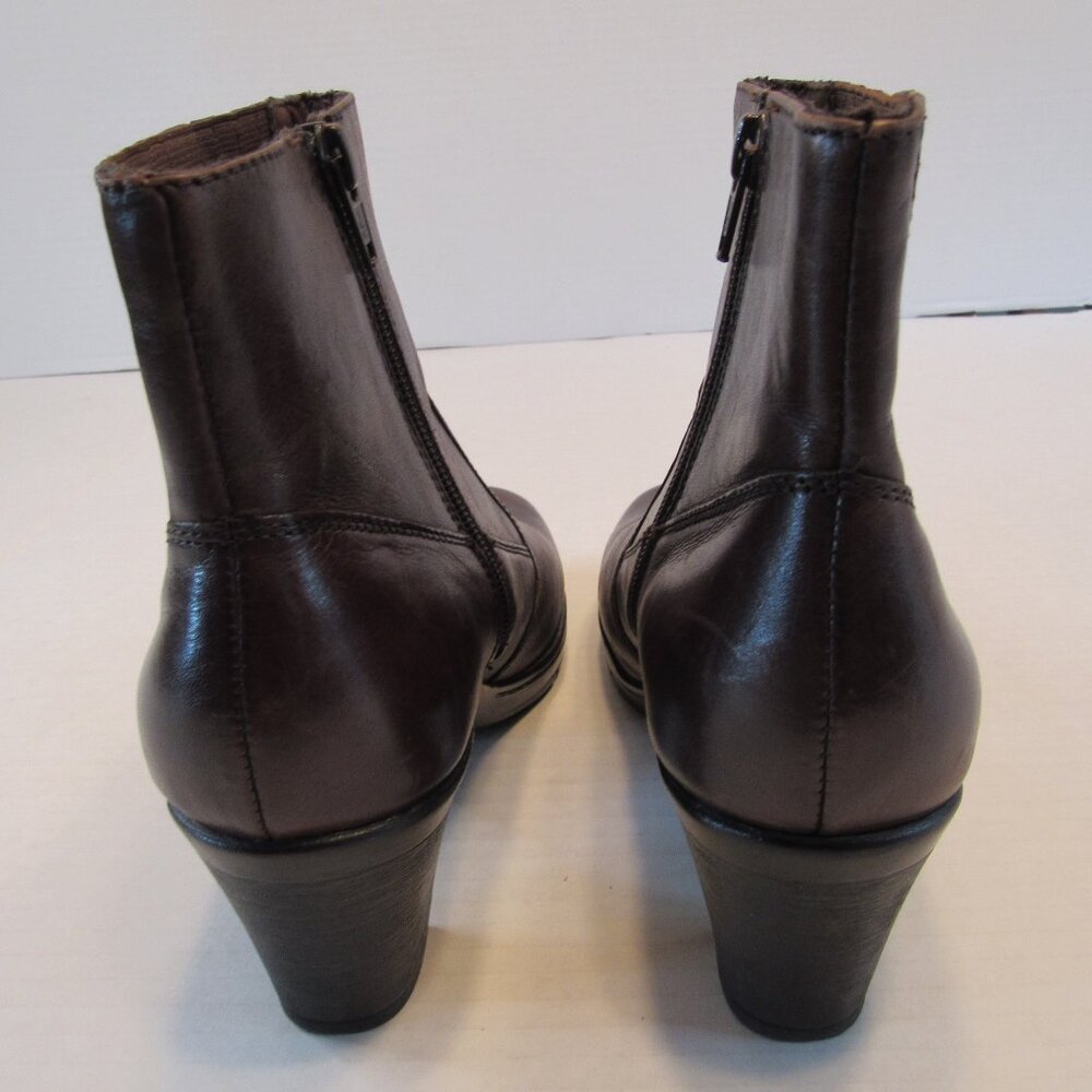 Clarks Bendables Dark Brown Side Zip Heeled Ankle Boots Size 8M - Picture 5 of 11